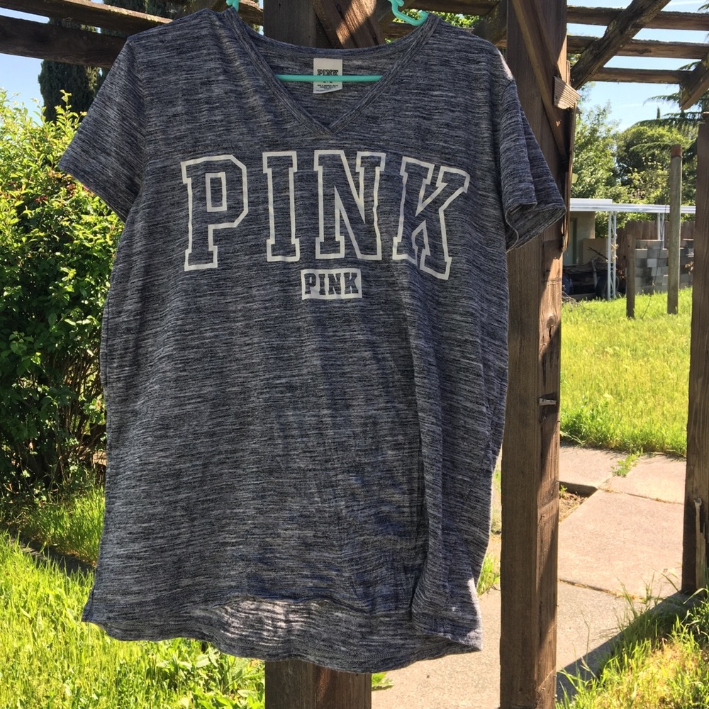 Grey pink shirt !
